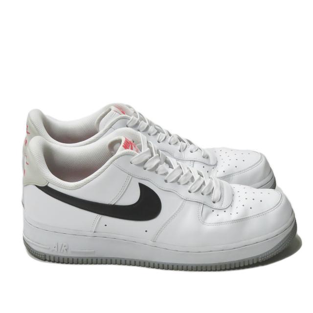 靴 Nike Air Force 1 Low '07 White Nike Air Force 1 '07 Low Sneakers Men 9.5 Triple White