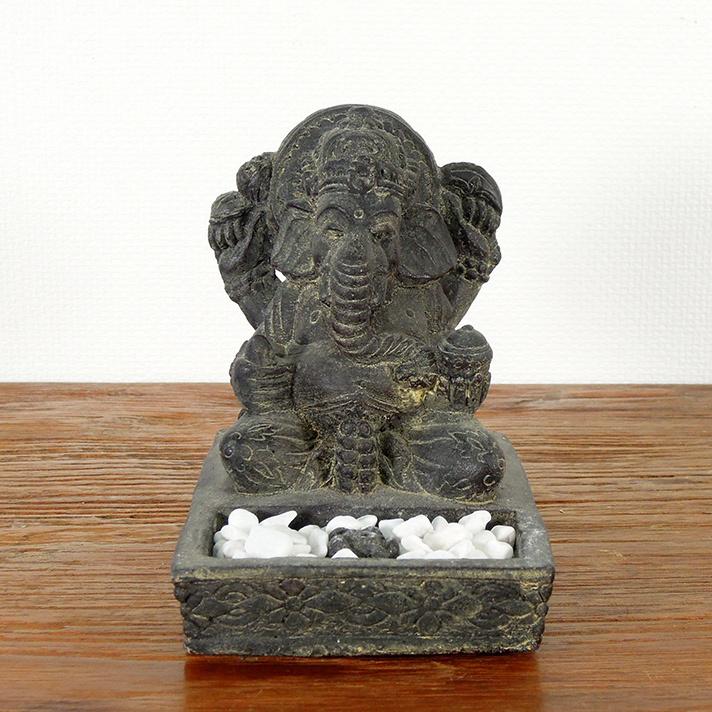 お値下げ　当時物　貴重　アジアン雑貨購入　珍しい石製　像のお香立て　新品未使用 楽天市場】お香立て お香皿 リーフ 葉 ソープストーン 石製 縦置