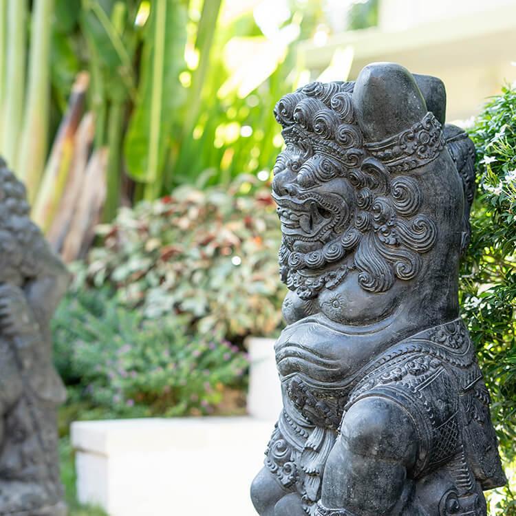 アジアン雑貨 バリ島 雑貨 ラクササ 石像 置物 庭石 ストーンオブジェ