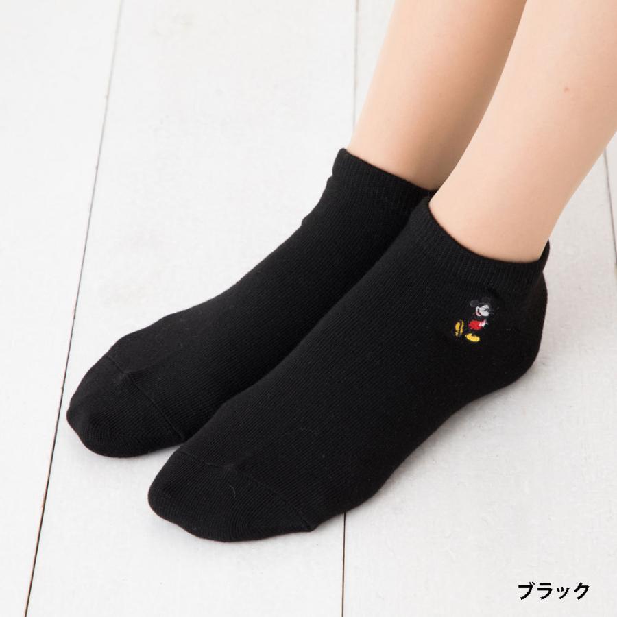 新品soloistソロイスト刺繍 ミッキーマウス 黒 ロングラインソックス 靴下 Disney スニーカーソックス ミッキー刺繍 (黒 白 チャコール)(23