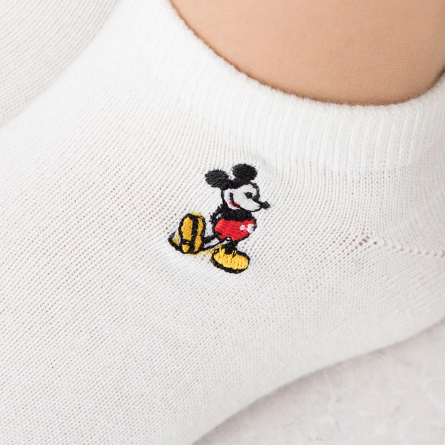 新品soloistソロイスト刺繍 ミッキーマウス 黒 ロングラインソックス 靴下 新品soloistソロイスト刺繍 ミッキーマウス 黒 ロングライン