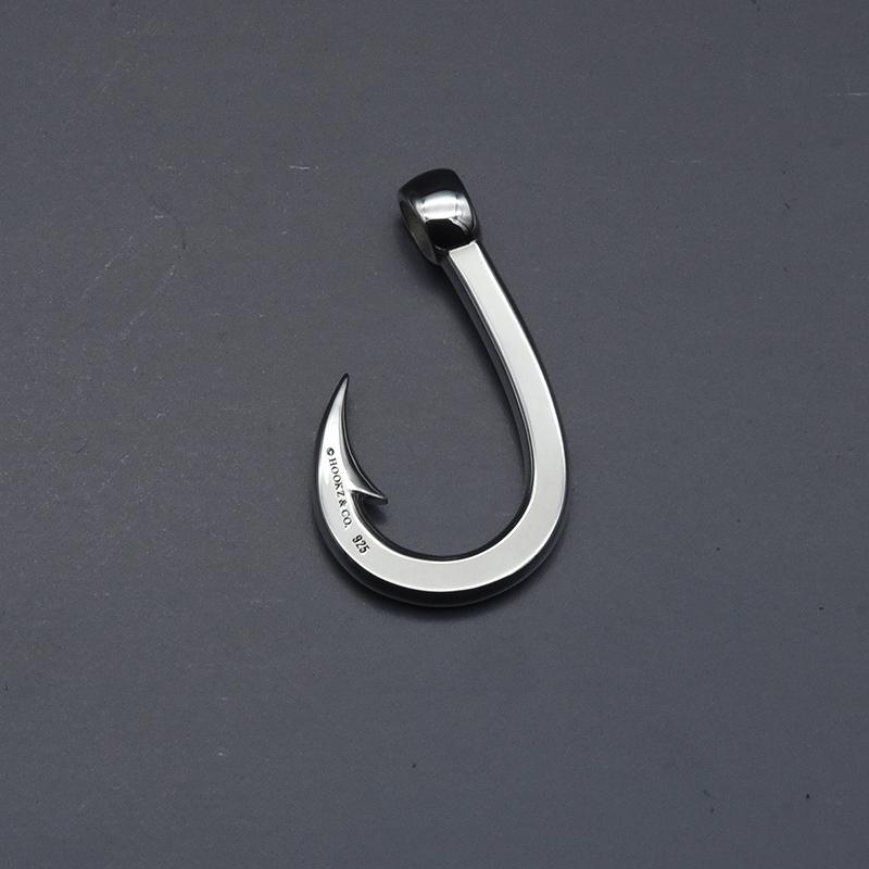 Hookz 釣り針 ネックレス Mサイズ シルバー925 フィッシュフックネックレス 日本製シルバーアクセサリーブランド Hz 005m Lost And Found 通販 Yahoo ショッピング