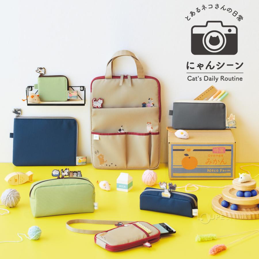 お取り置き ハンドメイド 23cmマチありファスナーポーチ 4ニャンズ お