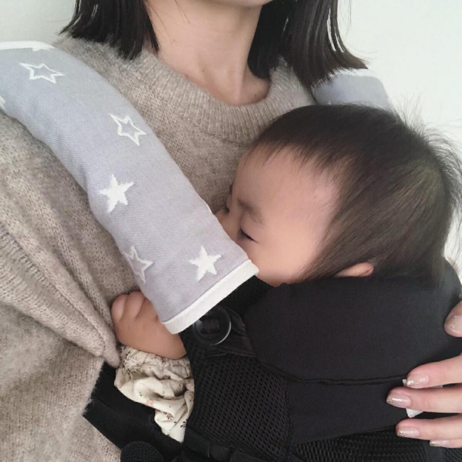 抱っこ紐 よだれカバー 4枚 セット シンプルで可愛いデザイン 綿100