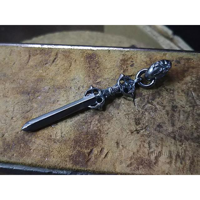 シルバーアクセサリー】降魔の三鈷剣ペンダントトップ【和柄 シルバーアクセサリー】降魔の三鈷剣ペンダントトップ【和柄