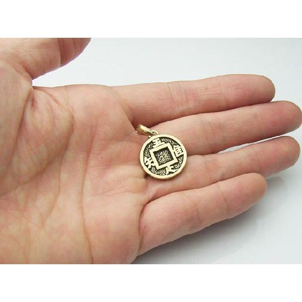 アクセサリー sabatora シルバーアクセサリー】ブラス製の吾唯足知ペンダントトップ【和