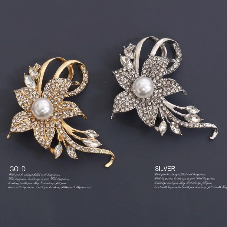 ブローチ おしゃれ お花 コサージュ 一粒パール 結婚式 入学式 卒業式