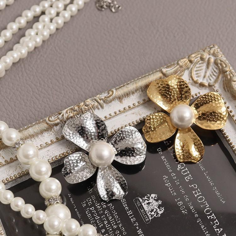 新品未使用　Rene ルネ パール　フラワー　ブローチ　ゴールド　真珠　お花 René - Rene ルネ ブローチ 新品未使用の通販 by miu｜ルネならラクマ