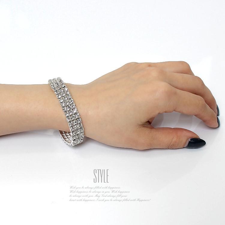 ブレスレット レディース バングル 3連ラインストーン ゴムバングル レディース シルバー クリスマス プレゼント 女性 ギフト パーティードレス通販クレア Cbh0991k パーティードレス通販 Claire 通販 Yahoo ショッピング