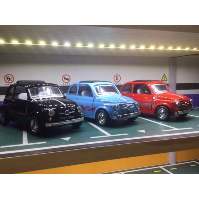 1台売り 1/24 フィアット500 ミニカー FIAT ルパン愛用車 : ラブリー