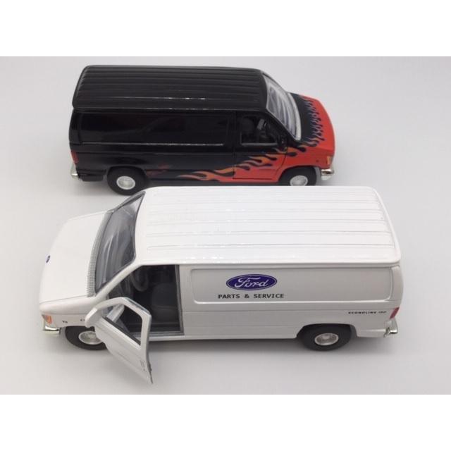 4色コンプリートセット 1/43 フォード エコノライン E350 カーゴバン