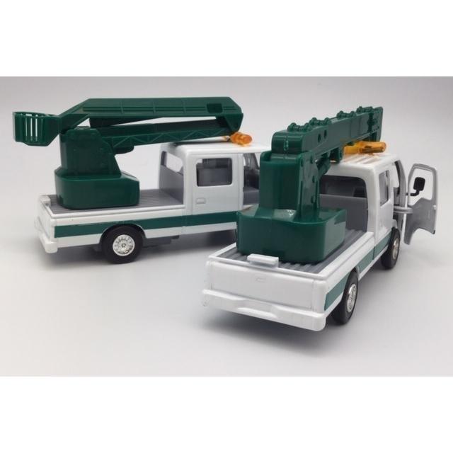 1台売り 1/35 ISUZU エルフ トラック 白 クレーン車&高所作業車 1台売り 1/35 ISUZU エルフ トラック 白 クレーン車&高所作業車