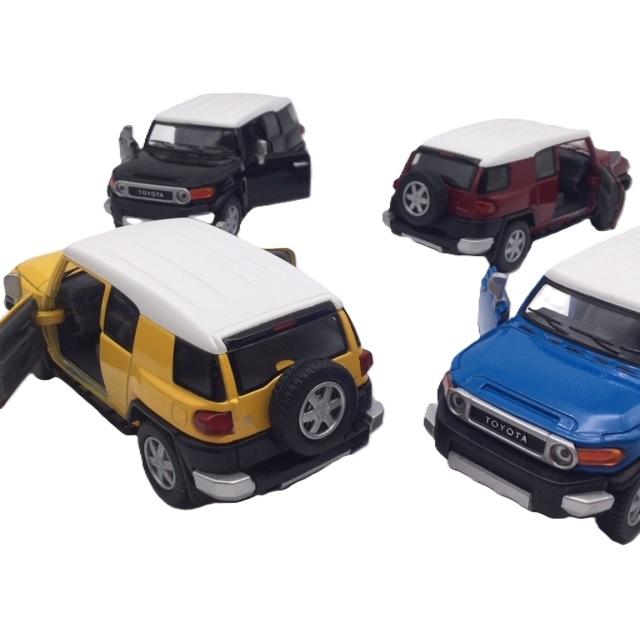 KinSMART ミニカー 1/36 トヨタ FJ クルーザー お得な4色コンプリート