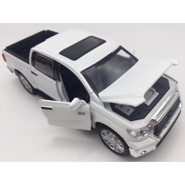 トヨタ（TOYOTA） ミニカー 白 1/32 タンドラ クルーマックス XK50型