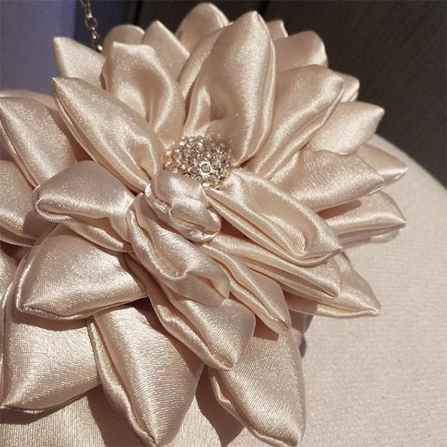 サテンがま口クラッチパーティーバッグ 結婚式 パーティー お呼ばれ オケージョン セール】サテンがま口クラッチパーティーバッグ 結婚式