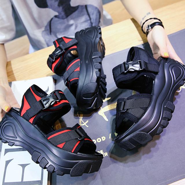 スポーツサンダル レディース ベルクロ 黒 厚底サンダル 6cm 7cm