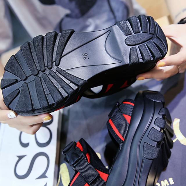 スポーツサンダル レディース ベルクロ 黒 厚底サンダル 6cm 7cm