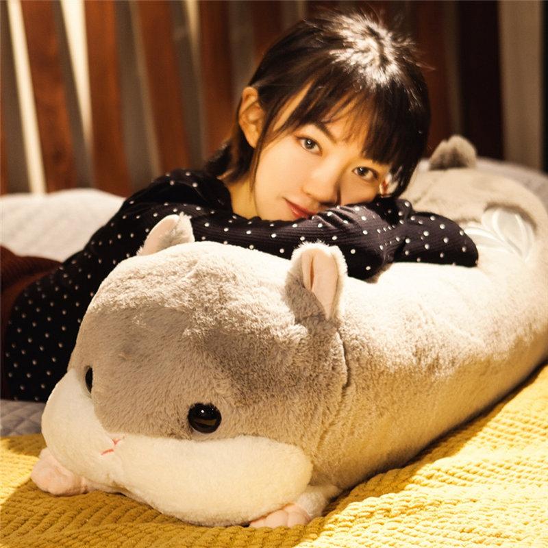 ハムスターぬいぐるみ 抱き枕 毛布付 大きいサイズ ふわふわ 動物 昼寝 ごろ寝 もちもち 添い寝枕 インテリア 子供 彼氏 彼女 贈り物 Ylyx1e8678 ラブストア 通販 Yahoo ショッピング