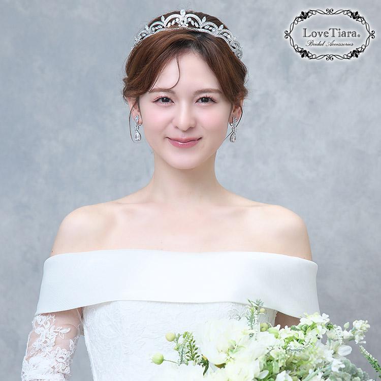レディース 美品 クラウディア ティアラ 結婚式 ヘアアクセサリ