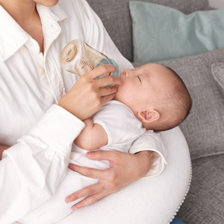 ポリエステ 授乳クッション 日本製 京都西川 妊婦 抱き枕 マタニティ ロング 女性 洗える カバーつき 授乳枕 綿100 授乳まくら ベビー プレゼント ロウヤ Lowya Lowya Paypayモール店 通販 Paypayモール グレー