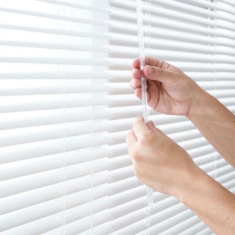 LOWYA（ロウヤ） ブラインド アルミ カーテン 遮光 遮熱 幅140