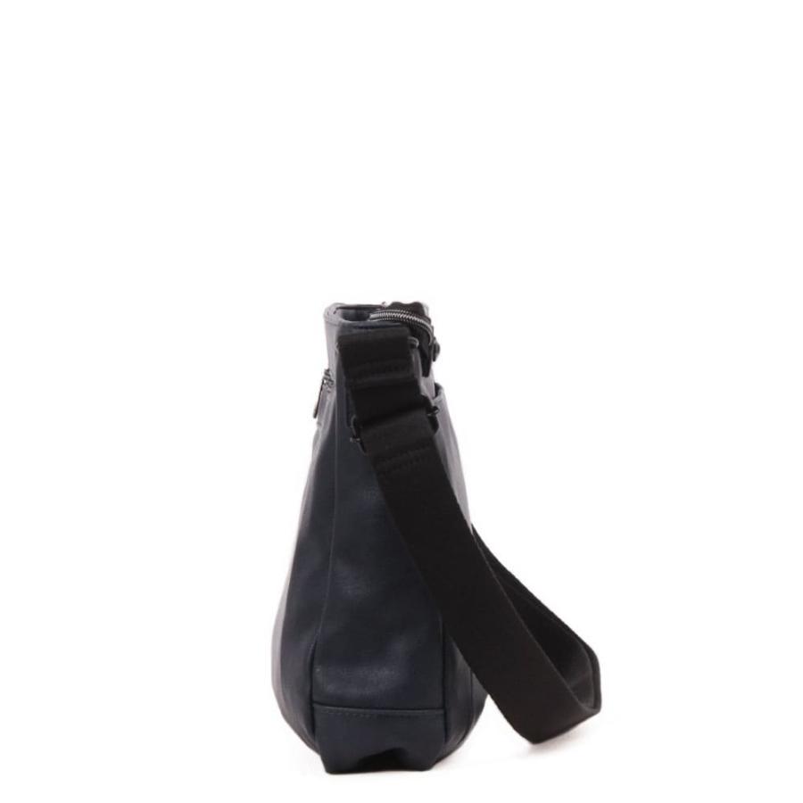 Bianchi 正規取扱い店】エレガントフェイクレザー ショルダーバッグ