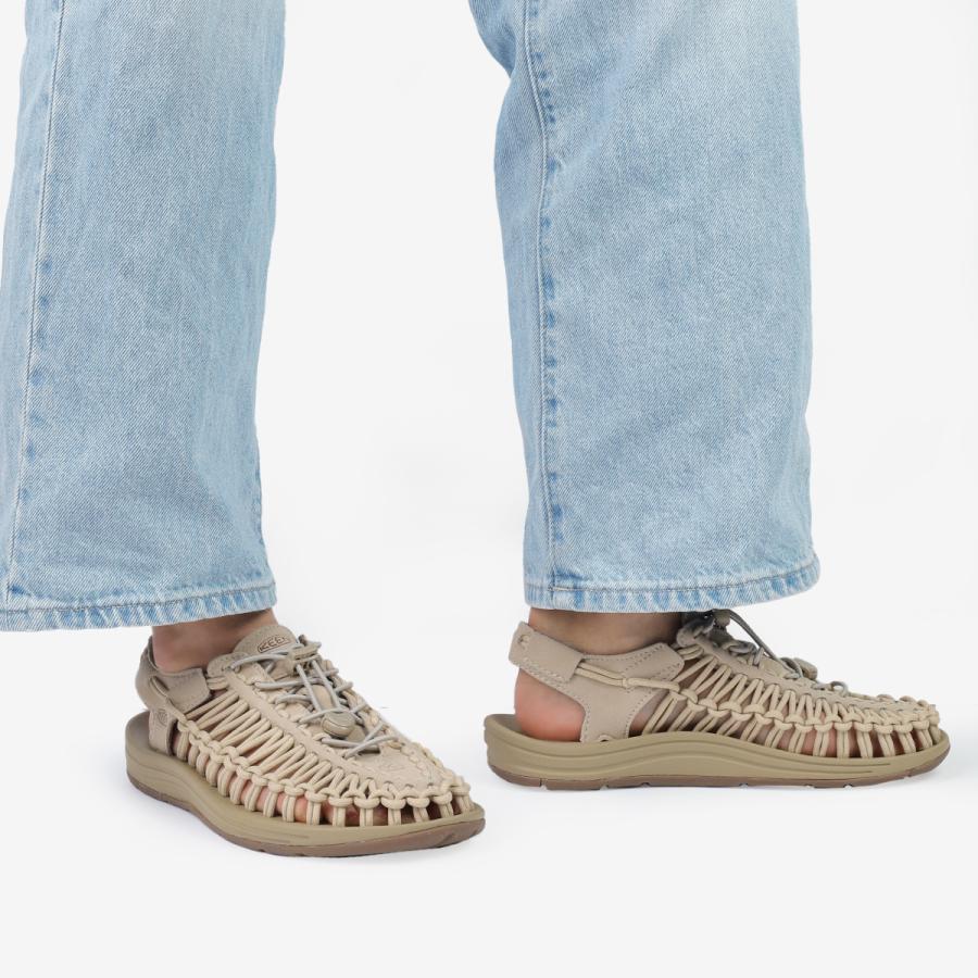 本日まで！【新品未使用】KEEN UNEEK W SAFARI KEEN (10%OFFクーポン配布中)キーン ユニークsafari レディース