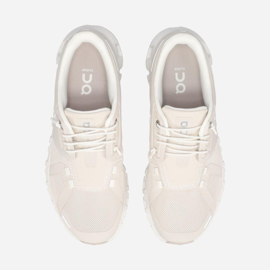 ON CLOUD 6 (W) オン クラウド 6 レディース PEARL/WHITE ベージュ 3WF10060755の画像