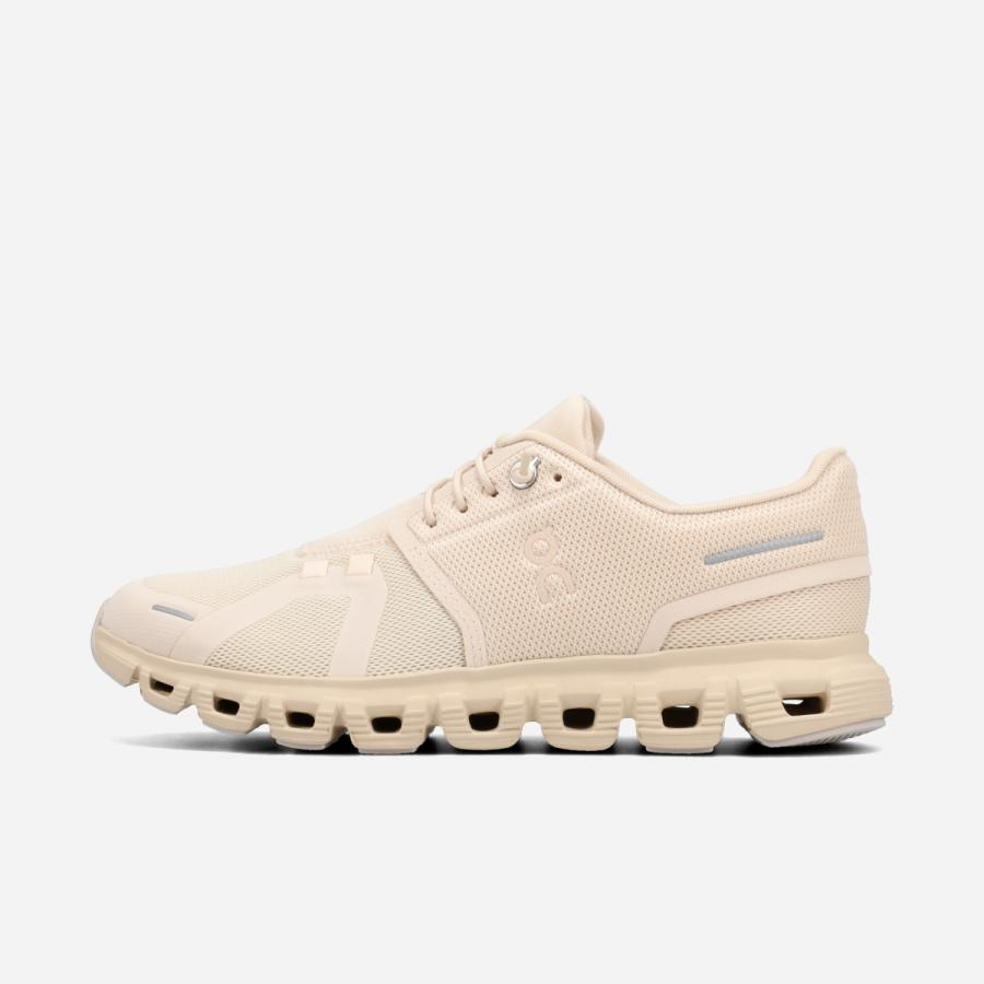 On（オン） ON CLOUD 6 (W) クラウド 6 レディース SAND/SAND ベージュ