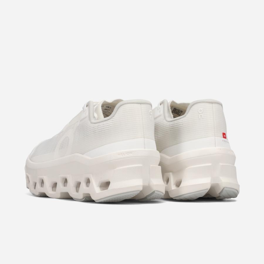 ウォーキング・ランニングウェア ON CLOUDMONSTER VOID womon8.5