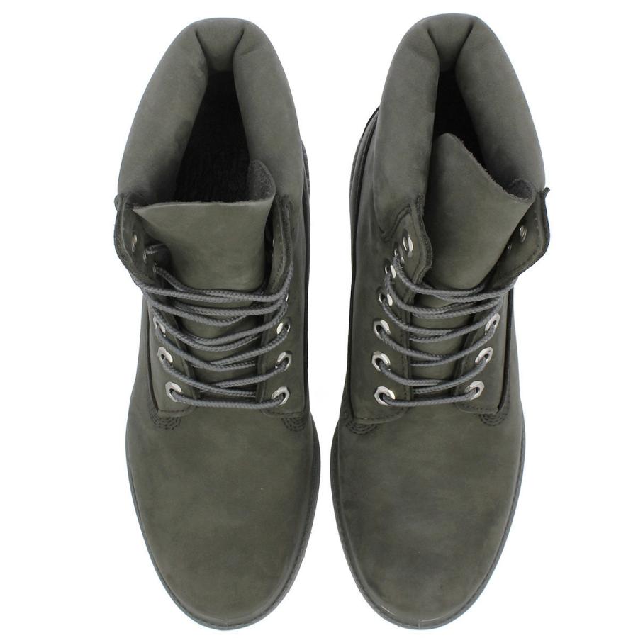 gray and white timberlands