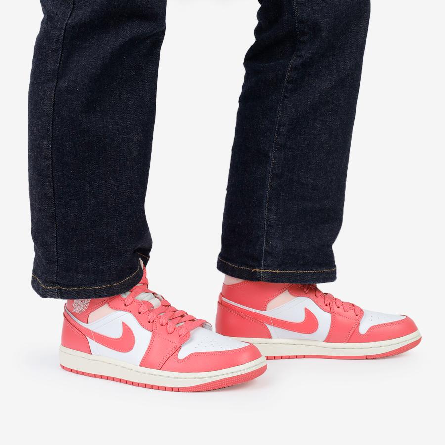 エア ジョーダン 1 NIKE WMNS AIR JORDAN MID ナイキ ウィメンズ エア ジョーダン 1 NIKE WMNS AIR JORDAN MID ナイキ ウィメンズ