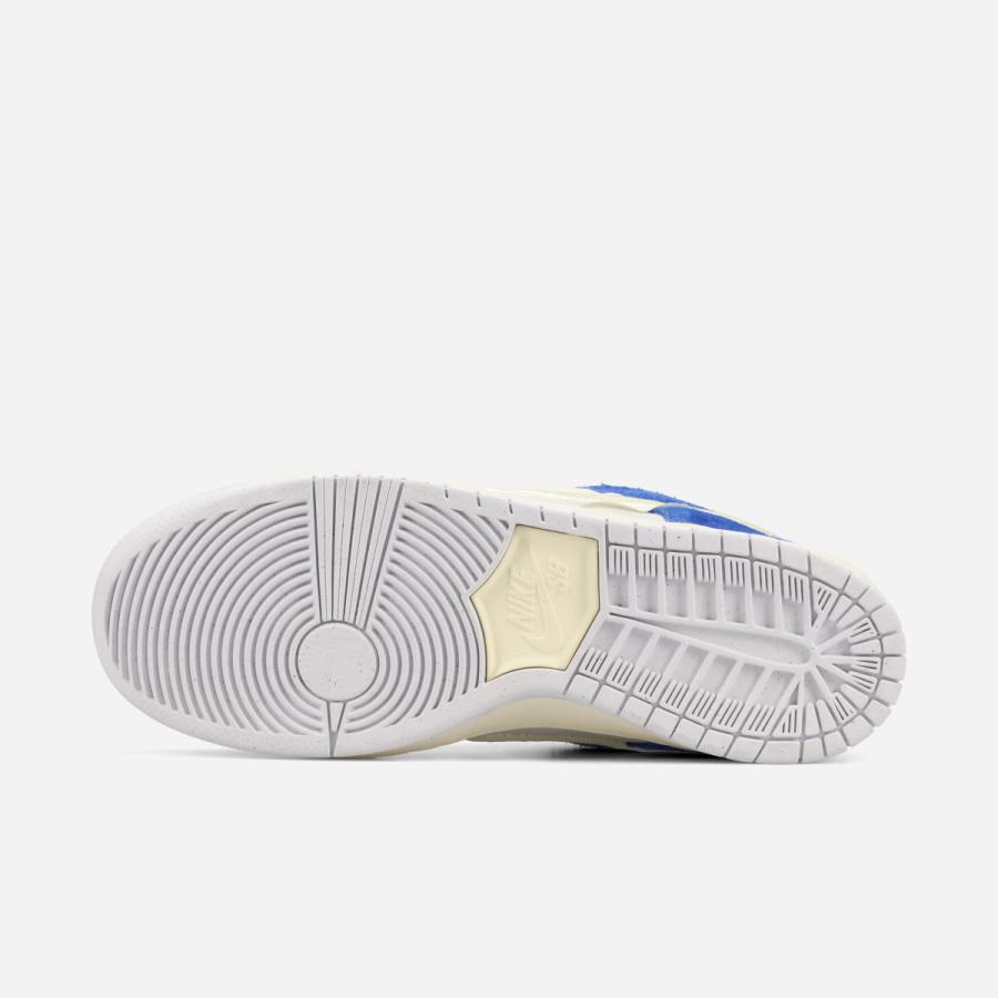 【12%OFF】  NIKE SB DUNK LOW × FLY STREETWEAR Gardenia ナイキ SB ダンク ロー × フライ ストリートウェア GAME ROYAL/SAIL/GREY FOG ブルー DQ5130-400の画像