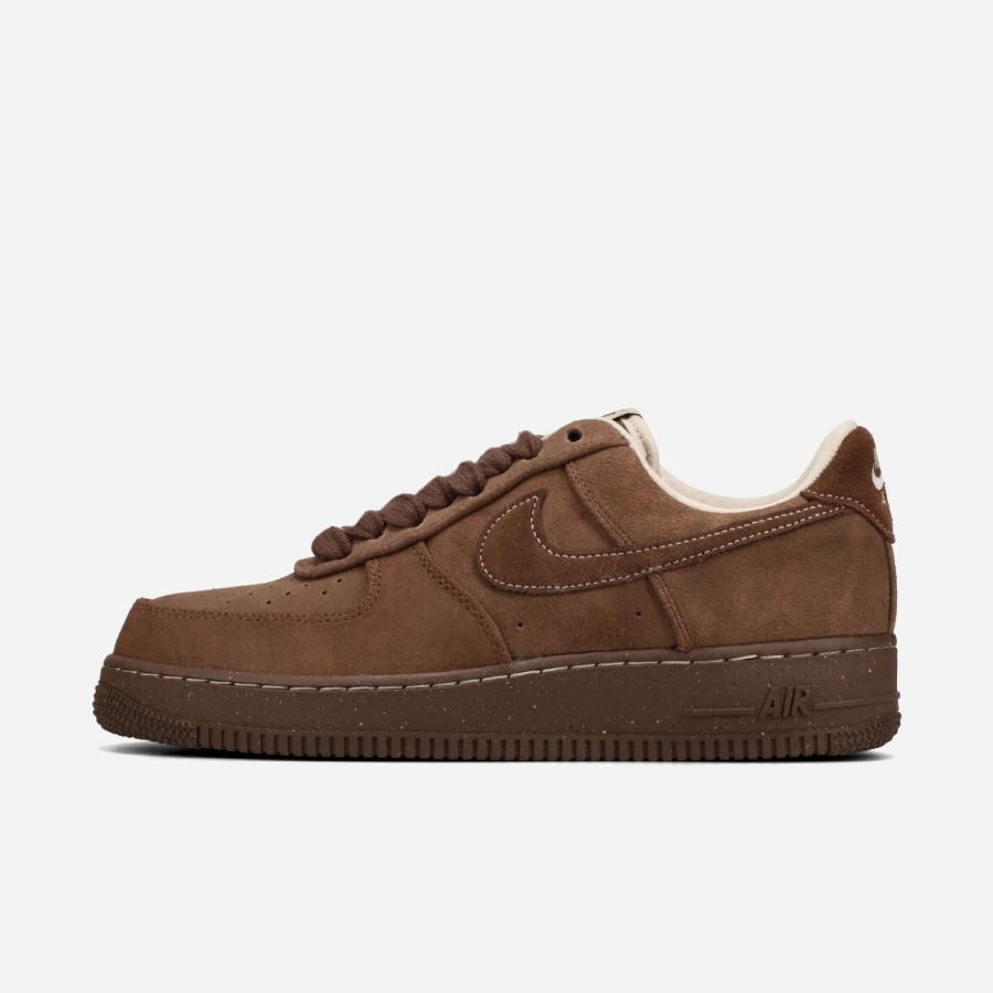 【即購入可】Nike Air Force 1 ブラウンスニーカー23.0（箱無し エア フォース 1 NIKE WMNS AIR FORCE '07 ナイキ ウィメンズ 海外限定