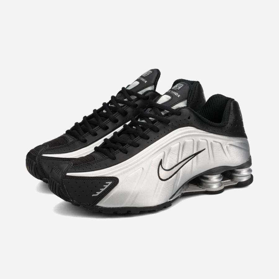 【未使用 箱付き】NIKE SHOX R4 BLACK/ SILVER 中古・古着通販】NIKE (ナイキ) NIKE SHOX R4 METALLIC SILVER