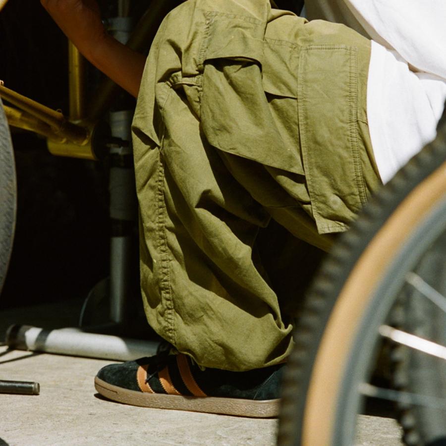 adidas Originals 【限定別注モデル】 TOBACCO for KICKS LAB