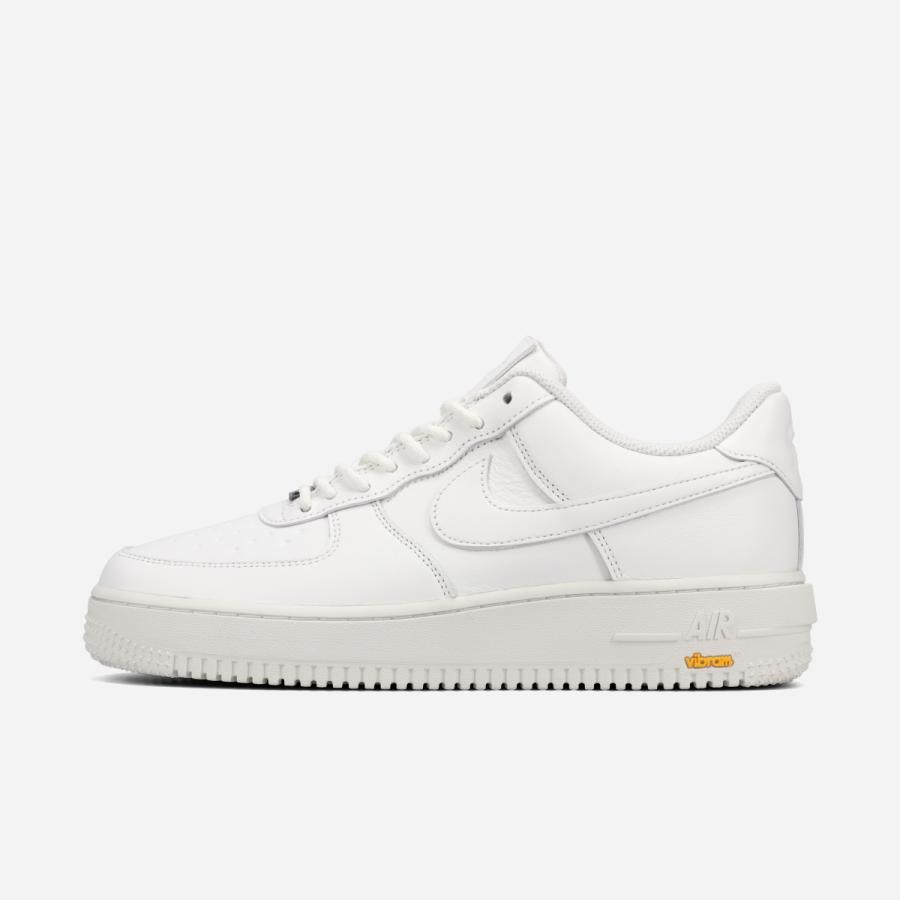 NIKE AIR FORCE 1 LOW GORE-TEX VIBRAM ナイキ エア フォース 1 ゴアテックス SUMMIT WHITE/SMOKE GREY/LIGHT BONE/SPEED YELLOW ホワイト HV5953-100の画像