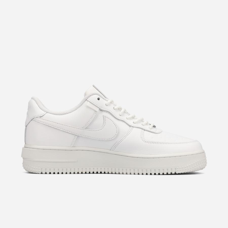 ナイキエアフォース１ ロー　ゴアテックス　ホワイト NIKE AIR FORCE 1 LOW GTX 
