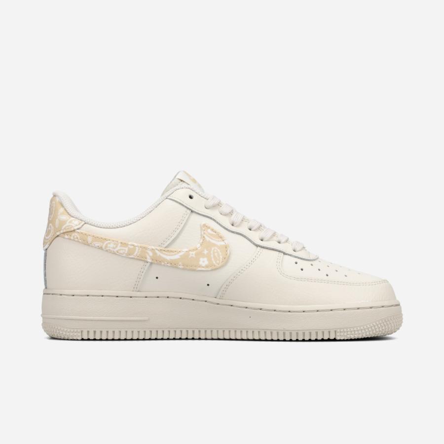 エア フォース 1 NIKE WMNS AIR FORCE '07 ナイキ ウィメンズ メンズ