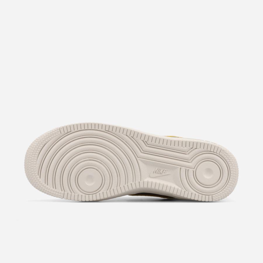 エア フォース 1 NIKE WMNS AIR FORCE '07 LV8 ナイキ ウィメンズ