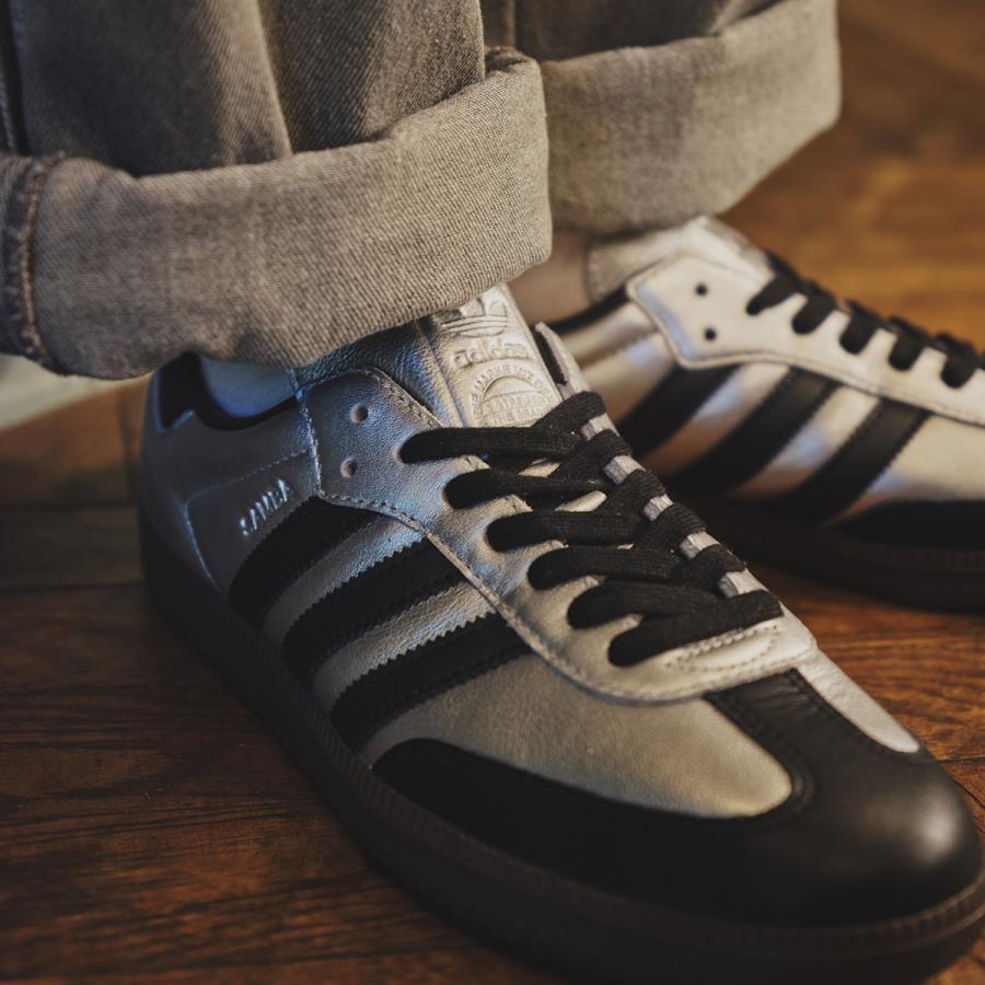 【30%OFF】 adidas SAMBA OG アディダス サンバ OG メンズ レディース SILVER METALLIC/CORE BLACK/DARK BROWN シルバー KI8464の画像