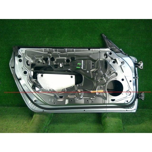 コペン DBA-LA400K 左Fドアパネル ローブ S KF-VET CVT S39 67002