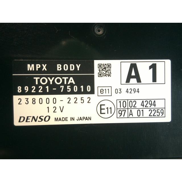 レクサス（LEXUS） HS DAA-ANF10 ヒューズボックス HS250H バージョンI