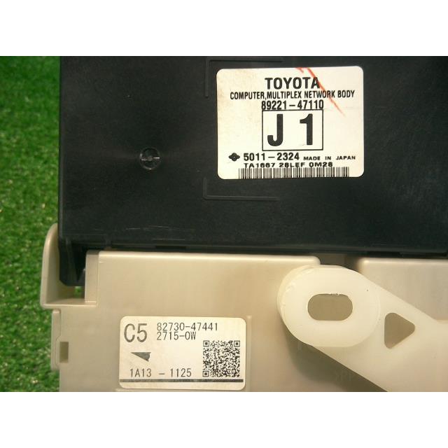 トラピーズ Toyota Genuine BLOCK ASSY DRIVER SIDE JUNCTION GX460 2009/11