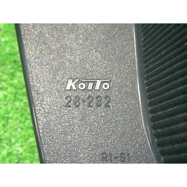 ヴォクシー DBA-ZRR85W 右テールランプ ZS 煌 4WD 8人 3ZR-FAE CVT 070