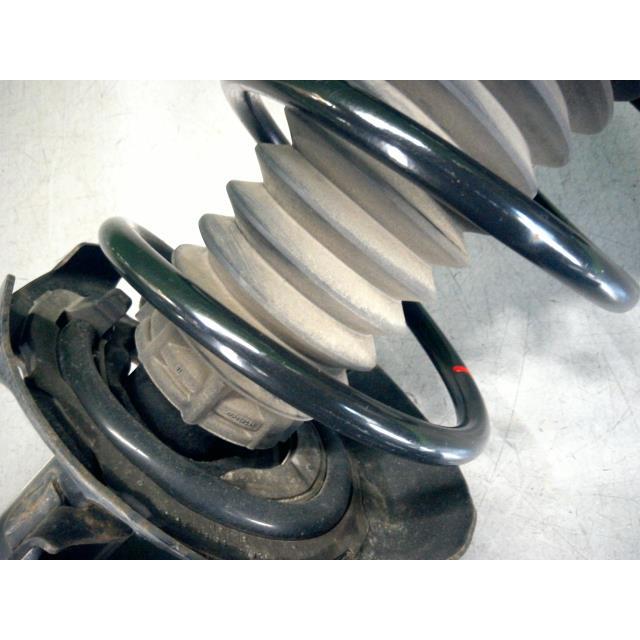 プリウス DAA-ZVW51 右Fストラット A 2ZR-FXE  CVT 070    48510-80A77の画像