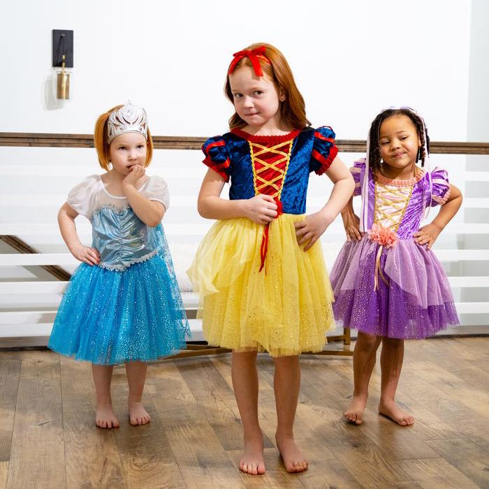 プリンセス白雪 パーティードレス |  | 12