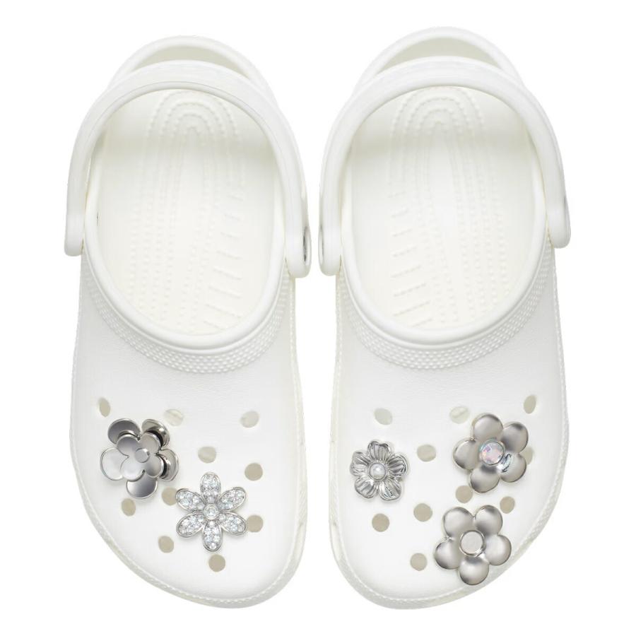 crocs（クロックス） ジビッツ モノクローム シルバー フラワーズ 5