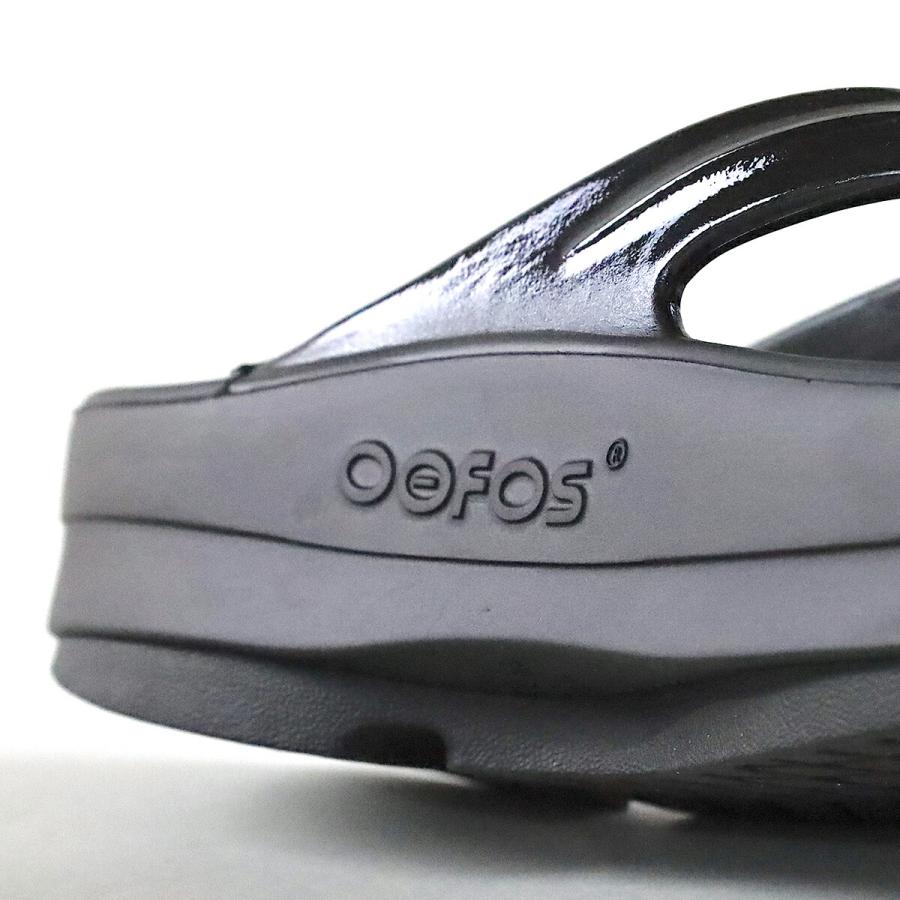 OOFOS（ウーフォス） [ポイント10倍] [国内正規品]ウーフォス ウーメガ
