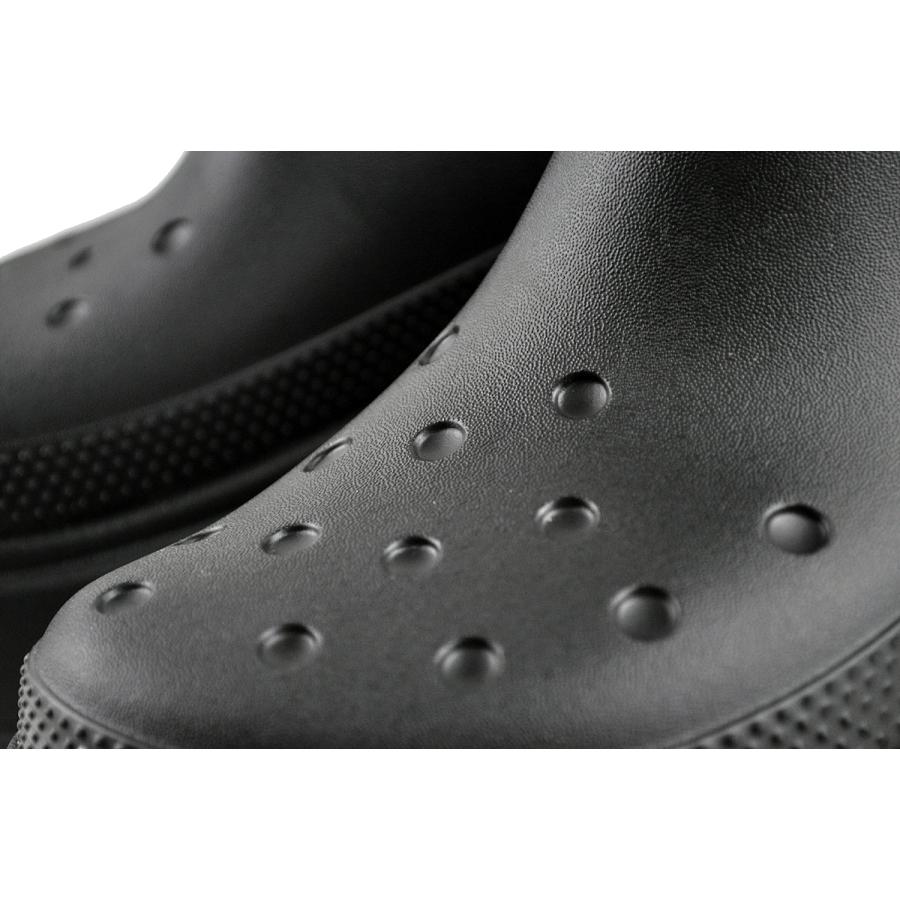 crocs（クロックス） ストンプ ラインド ブーツ crocs STOMP LINED SHORTY BOOT BLACK/BLACK ...